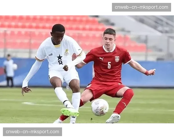 传闻：英超球队关注法兰克福的科特迪瓦边锋，因其场均成功推进距离数据亮眼